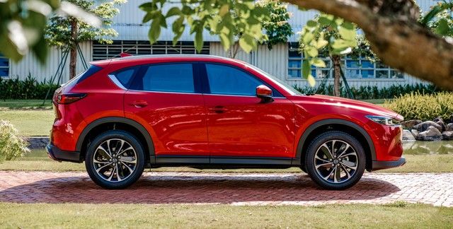 Với chiến lược 'giá rẻ, tiện nghi', Mazda CX-5 đang chiến thắng cuộc đua doanh số tại Việt Nam trong năm 2023 - Ảnh 5.