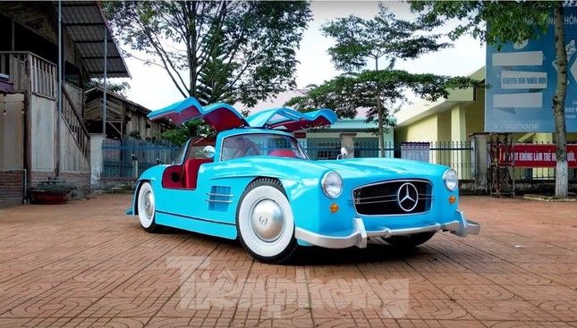 Nhóm thanh niên Đắk Lắk tự tay chế tạo chiếc xe cổ Mercedes-Benz 300 SL - Ảnh 6.