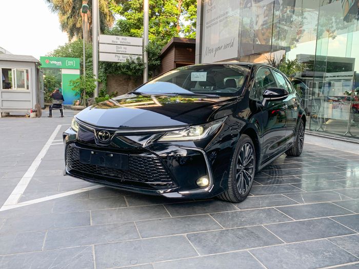 Xem gần hơn Toyota Corolla Altis 2023 tại đại lý: Bổ sung trang bị an toàn, có đồng hồ tốc độ 'đỉnh' nhất phân khúc - Ảnh 15.