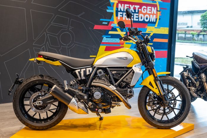 Ducati Scrambler Icon 2023: Giá 379 triệu tại Việt Nam - Hình 3.