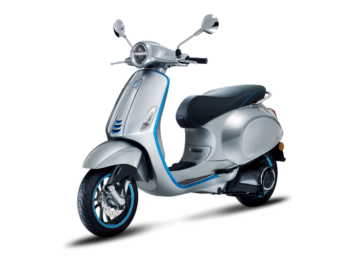 Vespa Elettrica - xe máy điện đắt nhất Vespa tại Việt Nam, sạc trong 4 giờ, di chuyển 100km - Ảnh 3.