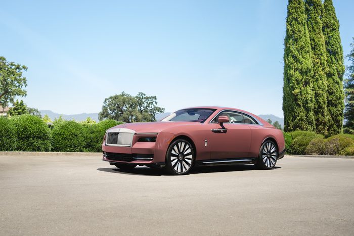 Ngồi thử Rolls-Royce Spectre 18 tỷ: Khám phá xe điện sang trọng đến đâu? - Ảnh 2.