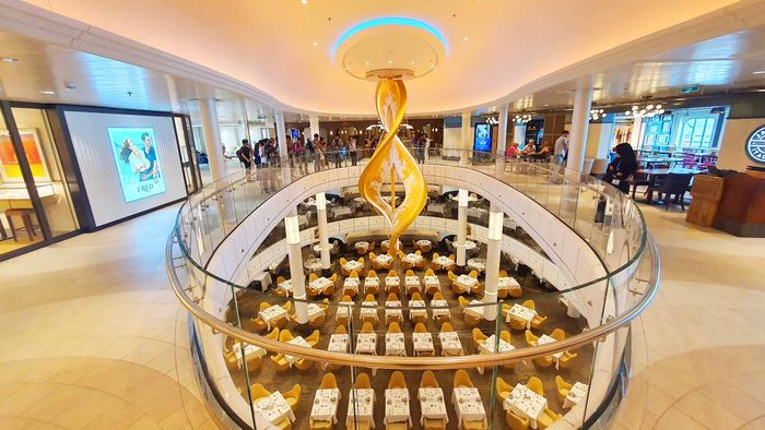 Khám phá khu vui chơi trên siêu du thuyền trị giá 940 triệu đô Spectrum of the Seas - Hình 7.