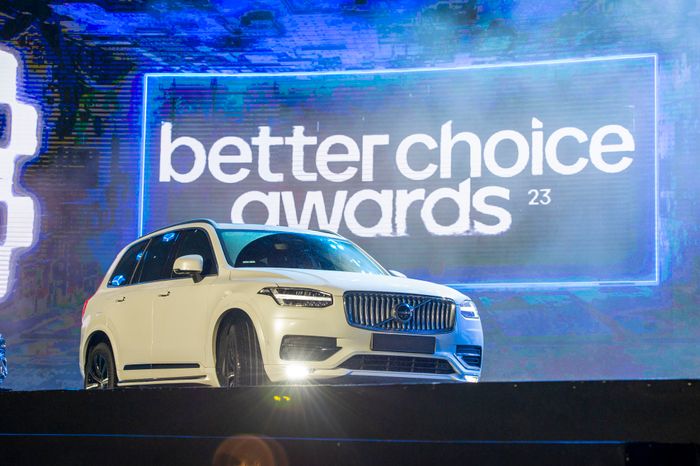 Volvo XC90 lọt vào danh sách xuất sắc tại gala Better Choice Awards 2023, giành giải 'Xe sang tiêu biểu cho gia đình' với điểm số ấn tượng.