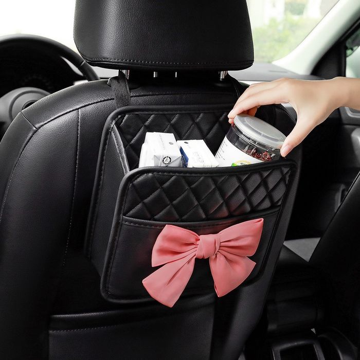 7 điểm vô cùng bẩn mà bạn cần phải dọn dẹp kỹ lưỡng trong ô tô của bạn - Hình 1.