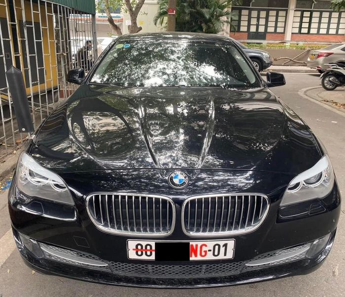 BMW 528i 2012 độc đáo tại Việt Nam với mức giá 700 triệu, sở hữu lịch sử xe độc đáo - Ảnh 2.