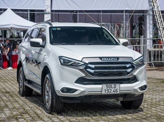 SUV 7 chỗ giảm giá nhiều tại Việt Nam - Ảnh 4.