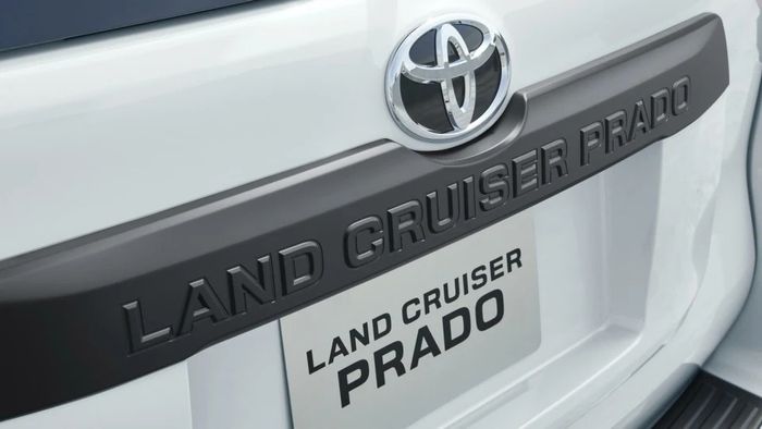 Toyota Land Cruiser Prado phiên bản mới thay đổi lịch ra mắt, ra mắt vào cuối năm nay - Hình 1.