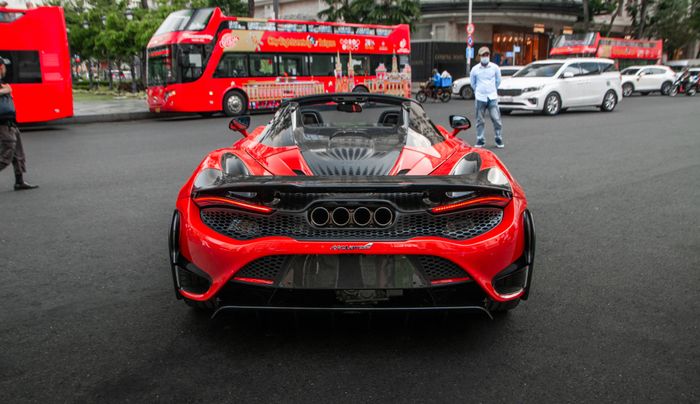 McLaren 765LT Spider đầu tiên ra mắt tại Việt Nam phục vụ giới đại gia, có giá gần 30 tỷ đồng - Hình ảnh 9