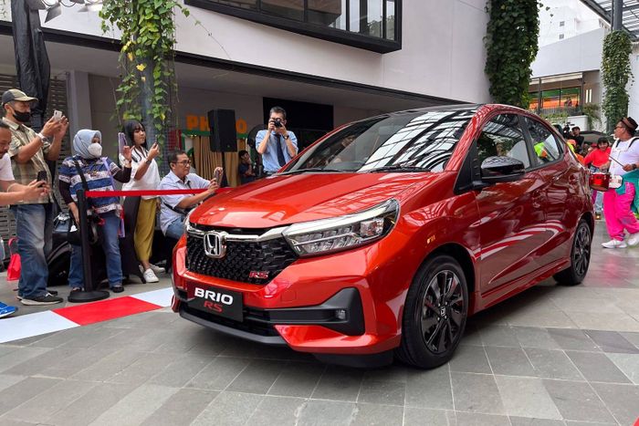 Giới thiệu Honda Brio 2023: Đầu mới, màn hình lớn hơn, trang bị nâng cấp so với phiên bản hiện tại tại Việt Nam, nhưng giá chỉ bằng một nửa - Ảnh 2.