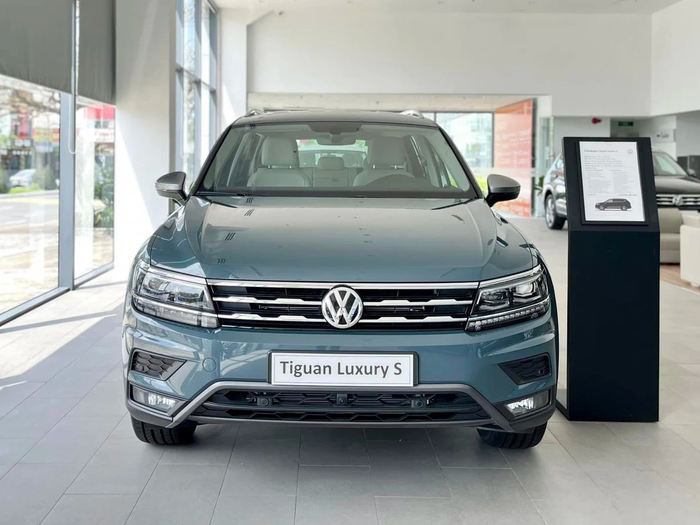 VW Tiguan Allspace giảm giá hơn 300 triệu đồng: Full option chỉ 1,6 tỷ, ngang Sorento - Xem Ảnh 2.