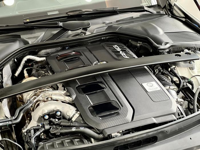 Hình ảnh thực tế của Merccedes-AMG C 43 vừa được lắp ráp với giá 2,96 tỷ đồng mới về đại lý: Có nhiều chi tiết khác biệt so với phiên bản tiêu chuẩn, còn mạnh mẽ hơn cả Porsche 911 - Hình 5.