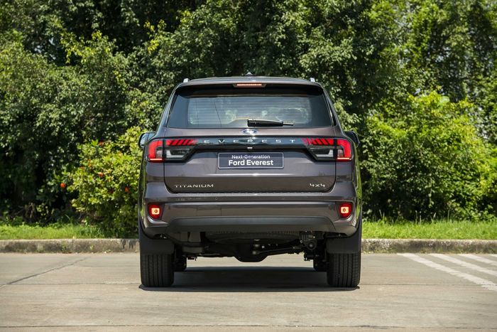 Ford Everest - 'SUV hoàn chỉnh dành cho gia đình' tại BCA 2023 - Ảnh 2.