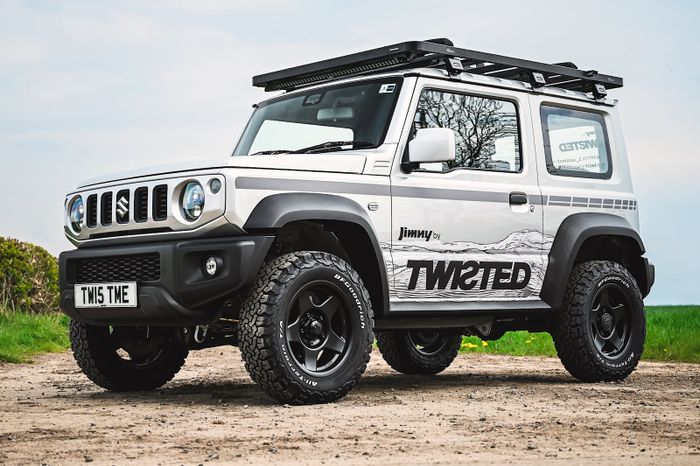 Sắp tới, Suzuki Jimny sẽ có phiên bản độ giá khoảng 1,4 tỷ đồng: Dù chưa ra mắt nhưng đã xuất hiện một số bất cập - Xem ảnh 2.