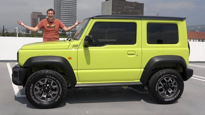 Sắp tới, Suzuki Jimny sẽ được thử lái tại Việt Nam, với một Youtuber có hơn 4 triệu người theo dõi: Chủ xe không hài lòng với nhận xét - Ảnh 1.