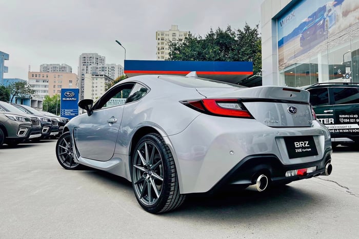 Subaru BRZ giảm giá kỷ lục 230 triệu tại các đại lý: Lựa chọn hàng đầu cho người yêu thích xe thể thao ở Việt Nam, với giá cạnh tranh nhất và sức mạnh hàng đầu trong tầm giá 1,6 tỷ đồng - Hình ảnh 6.