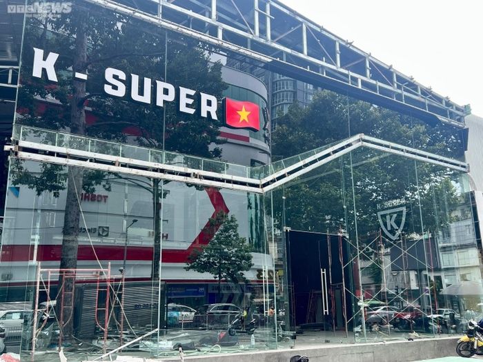 Showroom K-Super của đại gia siêu xe Phan Công Khanh bị tháo dỡ - Hình 2.