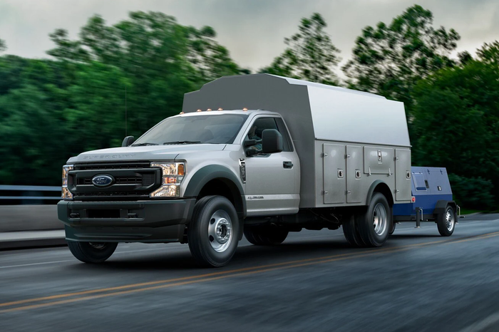 2 chiếc ‘siêu khủng long’ Ford F-550 lăn bánh tại Việt Nam: Riêng phần đầu xe dài gần bằng Morning, phần thùng sau có thể sử dụng như một căn nhà - Ảnh 8.