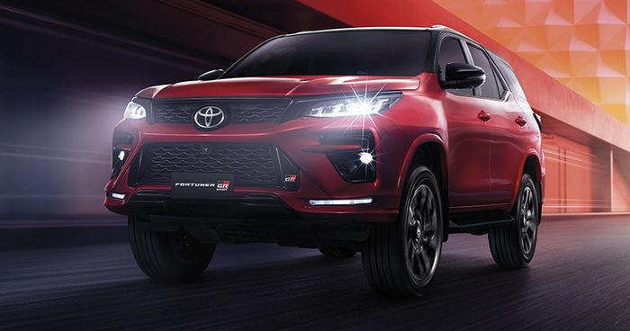 Toyota Fortuner 2023 chào đời: Đắt hơn, trang bị mới, động cơ mạnh mẽ hơn Everest - Ảnh 3.