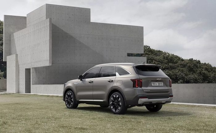 Kia nhanh chóng công bố Kia Sorento 2024 sau khi hình ảnh chính thức bị rò rỉ: Được trang bị tính năng quét vân tay và màn hình giải trí 12,3 inch - Ảnh 2.