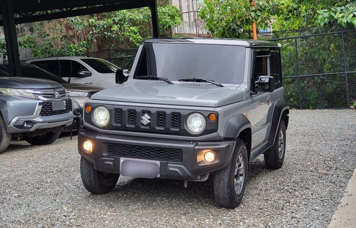 Thông tin mới nhất từ đại lý về Suzuki Jimny: Dự kiến ra mắt vào tháng 11, có cả phiên bản 2 tông màu với giá 799 triệu - Ảnh 1