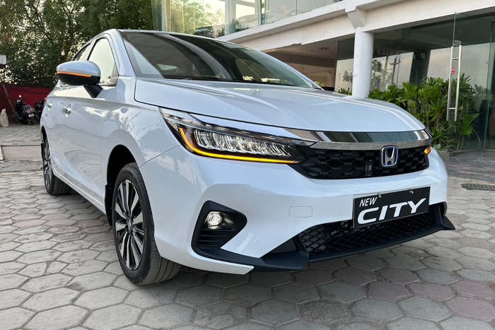 Thêm thông tin Honda City 2023 tại Việt Nam: Xuất hiện 3 phiên bản mới, trọng lượng tăng thêm, được trang bị hệ thống phanh đĩa 4 bánh - Hình 2.