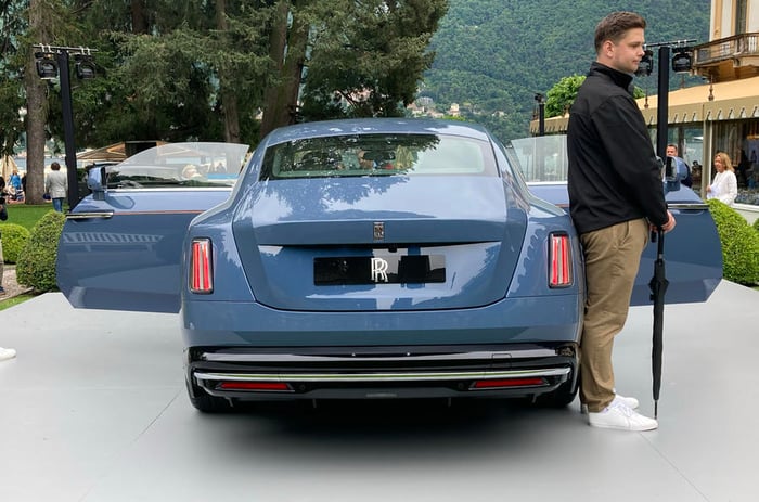 Rolls-Royce sẽ đưa khách hàng vào danh sách đen nếu phát hiện họ mua xe để đầu cơ kiếm lời, chủ showroom khẳng định biện pháp này không ăn thua - Ảnh 2.