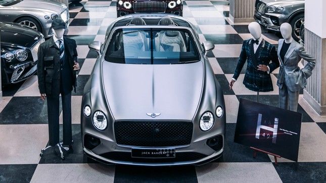 Lộ thông tin về mẫu xe điện đầu tiên của Bentley - Hình ảnh 2.