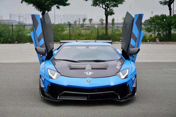 Chiếc Lamborghini Aventador được độ theo phong cách Liberty Walk độc nhất tại Việt Nam đang được niêm yết với giá hơn 20 tỷ đồng: Từng được sở hữu bởi Phan Công Khanh và đã trải qua nhiều lần 'lột xác' - Ảnh 3.