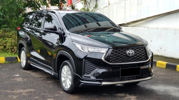 Các đại lý chính hãng đang đón nhận đặt cọc cho Toyota Innova 2023.