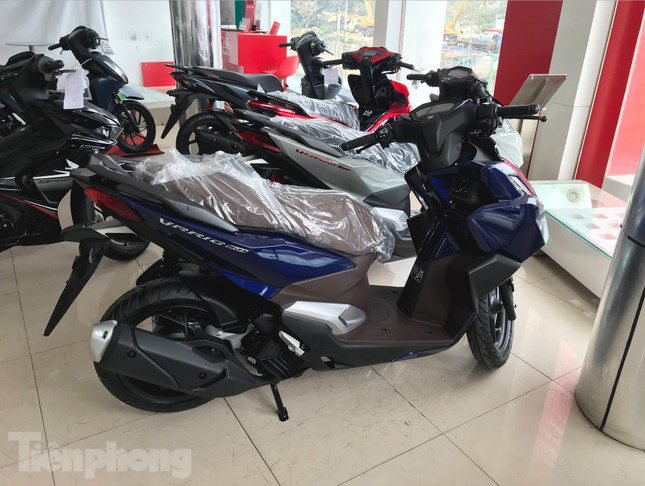 Honda Vision giảm giá tại nhiều đại lý trong nước - Ảnh 2.