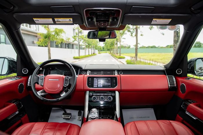 Range Rover Autobiography được bán với giá rẻ hơn GLC 2023: Người bán khẳng định xe 'siêu mới' đã đi hơn 70.000 km - Ảnh 2.