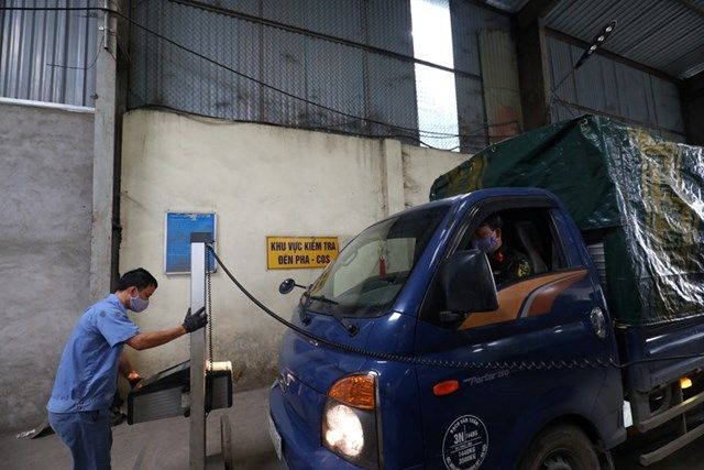 Tại sao chỉ áp dụng tự động giãn kiểm định cho các xe ô tô dưới 9 chỗ không kinh doanh vận tải? - Ảnh 1.