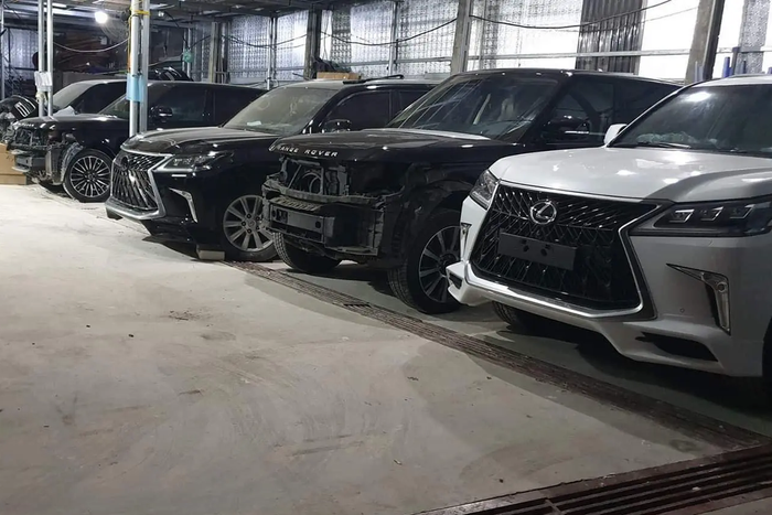 Chủ tịch chi 2,4 tỷ để độ xe Lexus LX 570 2013: Xe trông như mua 10 tỷ, nội thất đầu tư hơn 1,1 tỷ, không khác gì xe dành cho đại gia Trung Đông - Ảnh 11.