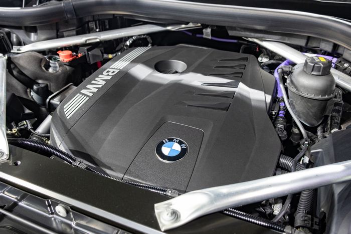 Thông tin chi tiết về BMW X7 2023 tại Việt Nam - Hình 8.