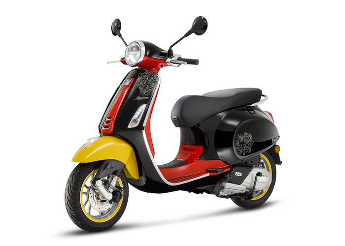 Phiên bản Vespa Primavera với hình ảnh chuột Mickey sẽ sớm có mặt tại Việt Nam, có khả năng gây nên cơn sốt như Sprint Justin Bieber và 946 Dior - Ảnh 1.