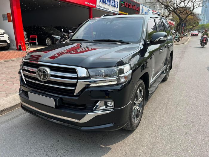 Toyota Land Cruiser đời cũ được rao bán với giá tương đương khi mới nhập về: Người bán miêu tả xe còn rất mới, ghế sau gần như không sử dụng - Hình 2.