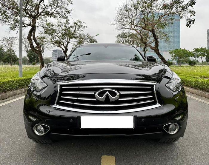 Cơ hội sở hữu Infiniti QX70 hiếm có trên thị trường xe cũ, người đang bán chia sẻ: 'Bán giá thấp chỉ bằng 1/4 giá mua mới dù mỗi năm chỉ lái 11.000km' - Ảnh 2.