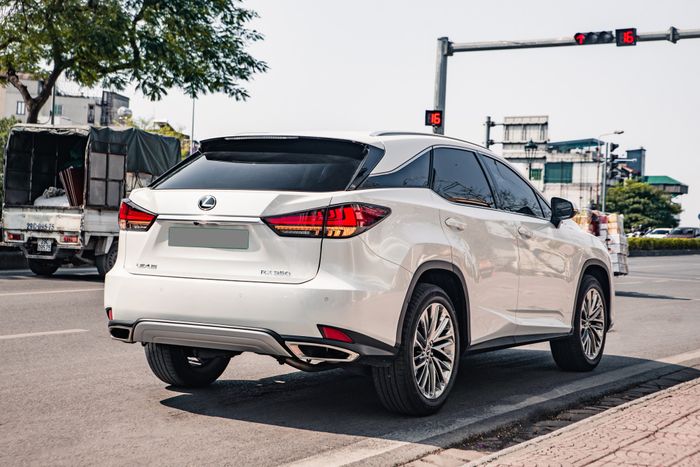 Chiếc Lexus RX 350 này khiến chủ nhân mất gần 700 triệu đồng sau khi đi được hơn 13.000 km - Ảnh 2.