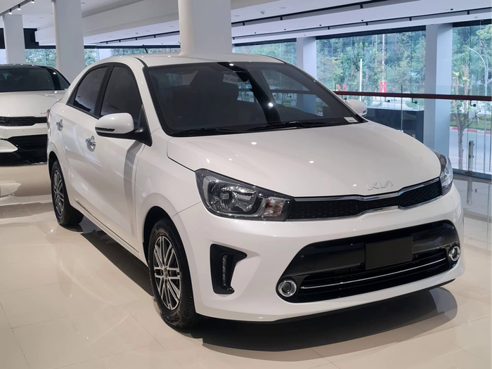 Dòng sedan hạng B đang cạnh tranh giảm giá tại Việt Nam: Giá thấp nhất giảm hơn 360 triệu đồng, ngang tầm với Morning, i10 - Ảnh 3.