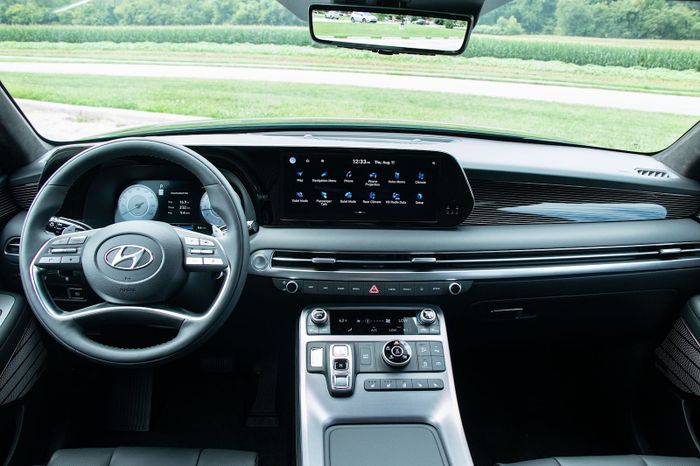 Hyundai muốn trở lại quá khứ, tạo ra một táp lô đơn giản và dễ sử dụng nhất cho người lái - Ảnh số 4.
