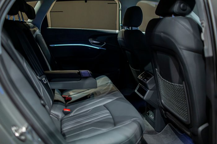 Xem gần hơn Audi Q8 e-tron 2023: Sẽ ra mắt sớm tại Việt Nam, đã có hàng chục đơn đặt hàng - Ảnh 10.