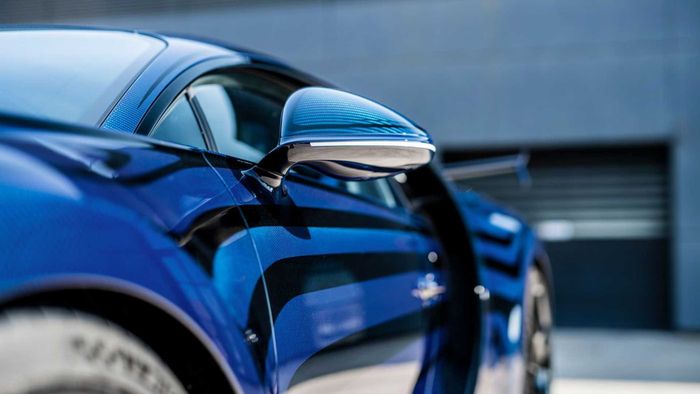 Bugatti cần từ 600 đến 700 giờ chỉ để hoàn thành việc sơn một chiếc xe - Ảnh 4.