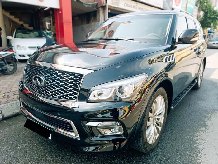 'Hiếm có' Infiniti QX80 sau 8 năm vẫn có giá ngang ngửa với Mercedes-Benz GLC 'mới toanh' - Ảnh 1.