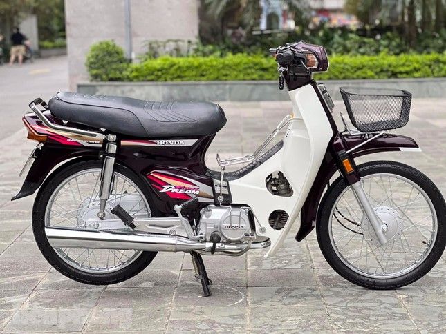 Honda Super Dream với biển số 'sảnh tiến' đang được rao bán với giá 75 triệu đồng - Ảnh 2.