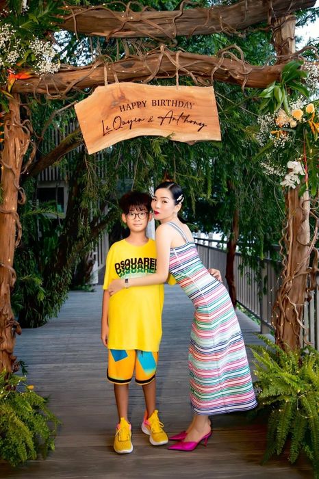Con trai của Lệ Quyên và chồng cũ: Đỉnh cao của sự xa hoa và sang trọng, 11 tuổi đã được bố tặng - Hình 6.