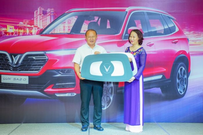 Sau 5 năm làm việc tại Việt Nam, HLV Park Hang-seo sở hữu 4 chiếc xe hơi có giá trị lên đến 5 tỷ đồng - Ảnh 4.