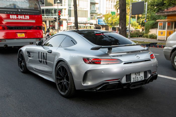 Ông Đặng Lê Nguyên Vũ tiết lộ lý do mình ưa chuộng thương hiệu Mercedes-Benz - Hình 4.