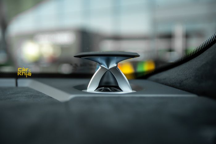 Lamborghini Urus Performante ra mắt: Siêu SUV mới dành cho giới nhà giàu Việt - Ảnh 12.