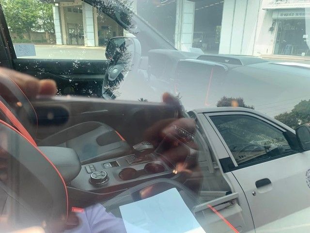 Ford Ranger Raptor 2023 đã có biển số tại Việt Nam, tiết lộ trang bị ấn tượng nhưng vẫn còn thiếu một chi tiết gây tò mò - Hình 6.